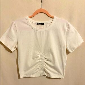Zara white crop top. Size Le L